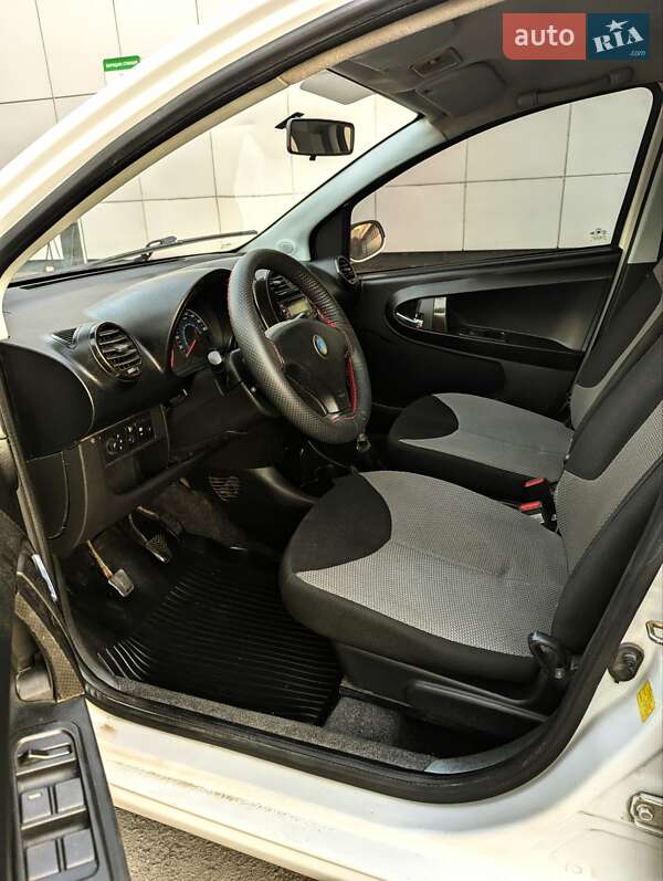 Хетчбек Geely GC2 2013 в Одесі