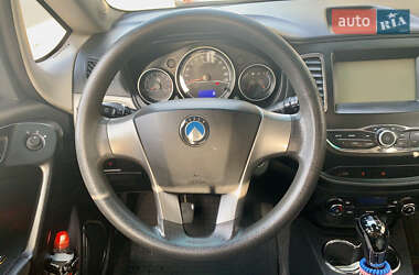Хэтчбек Geely GC5 2015 в 