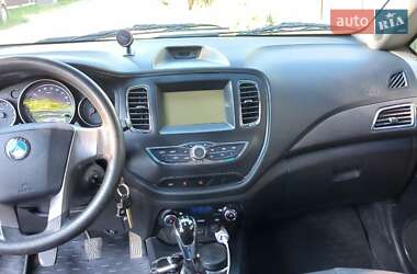 Хэтчбек Geely GC5 2015 в 
