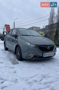 Хэтчбек Geely GC5 2015 в Коростене