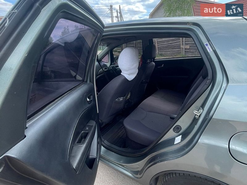 Хэтчбек Geely GC5 2015 в Коростене