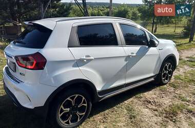 Позашляховик / Кросовер Geely Geometry EX3 2018 в 