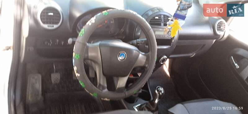 Хэтчбек Geely GХ2 2013 в Кривом Роге