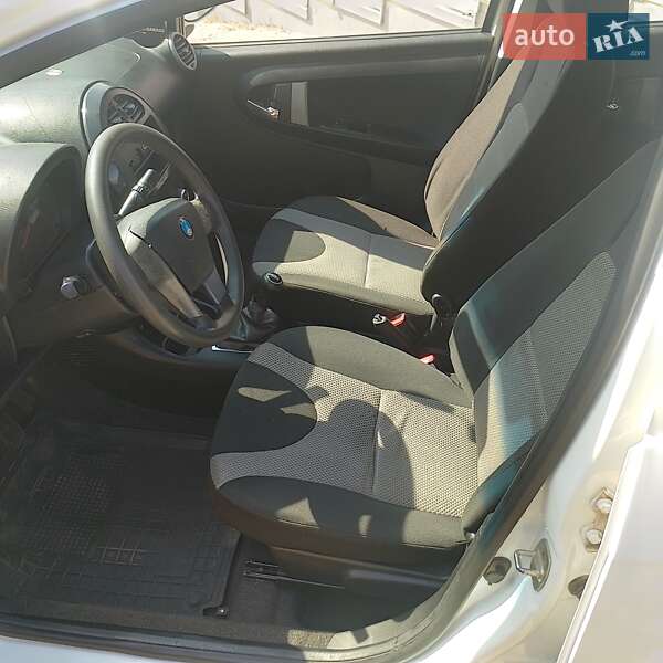 Хетчбек Geely GХ2 2013 в Запоріжжі