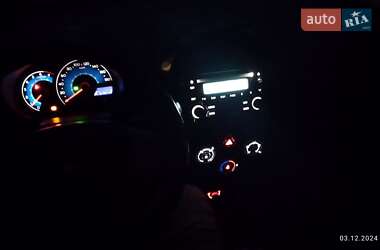 Позашляховик / Кросовер Geely LC Cross 2013 в 