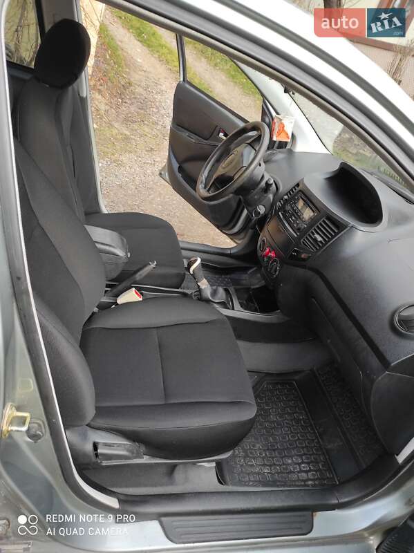 Хэтчбек Geely MK-2 2011 в Черновцах