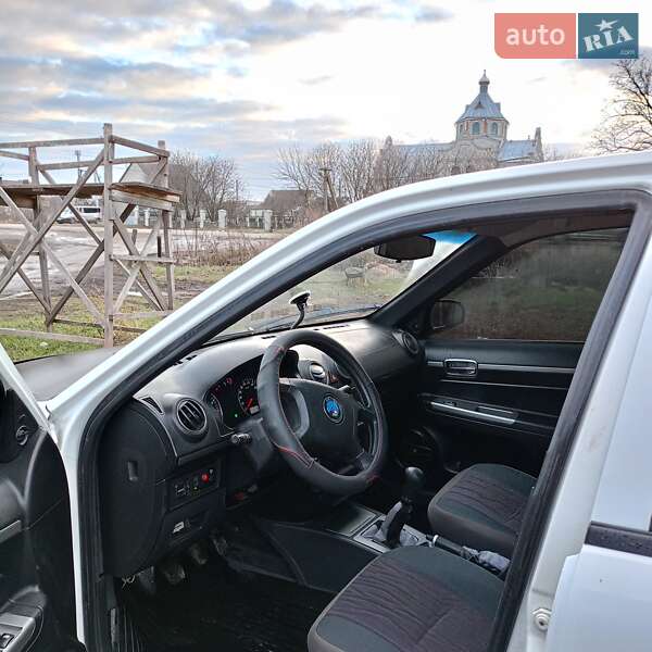 Хэтчбек Geely MK-2 2009 в Попельне