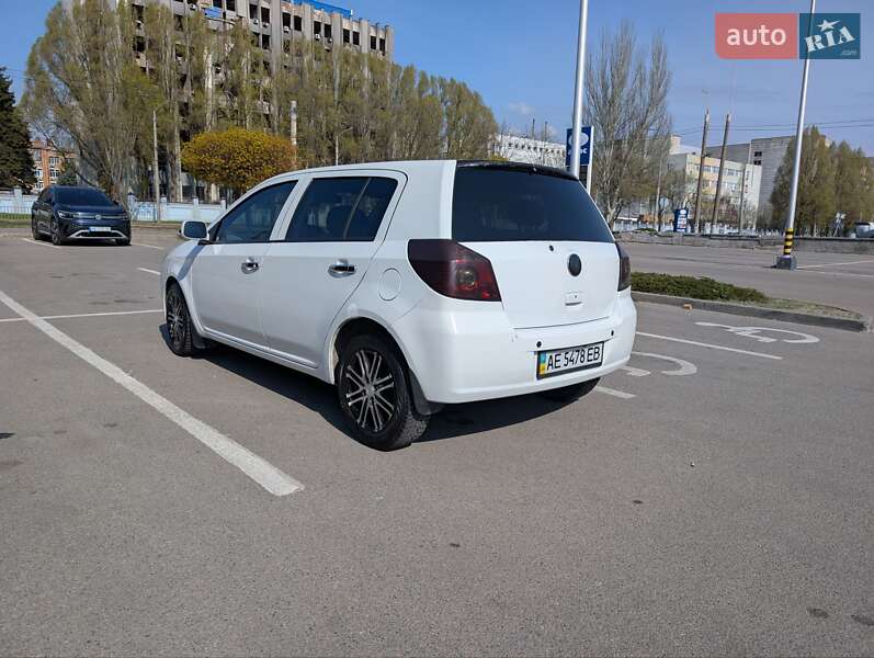 Хэтчбек Geely MK-2 2010 в Днепре фото 3 Хэтчбек Geely MK-2 2010 в Днепре