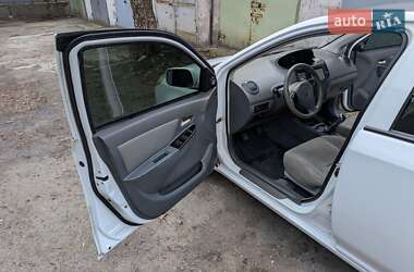 Хетчбек Geely MK-2 2010 в 