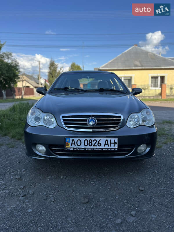 Хэтчбек Geely MK-2 2010 в 