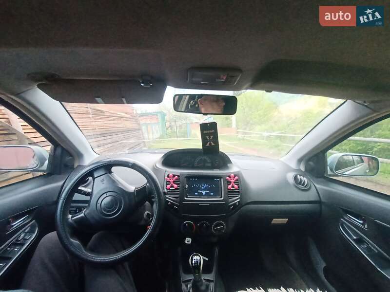Седан Geely MK-2 2012 в Солотвине