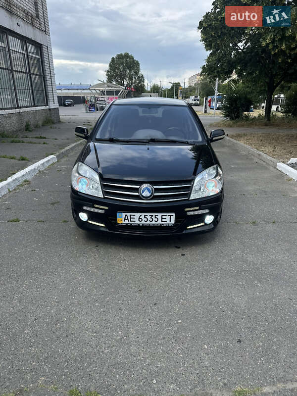 Хэтчбек Geely MK-2 2009 в 