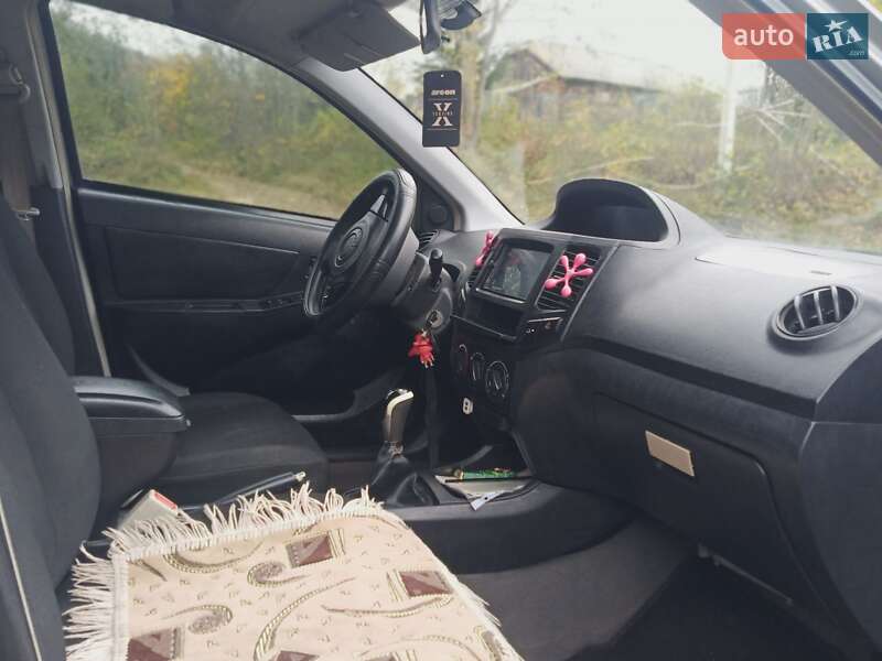 Седан Geely MK-2 2012 в Солотвине