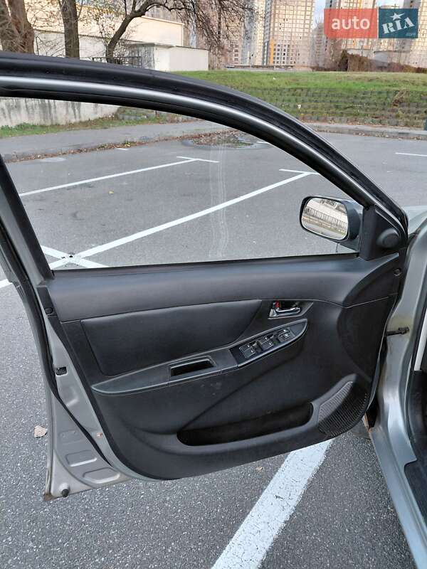 Хэтчбек Geely MK-2 2011 в Киеве