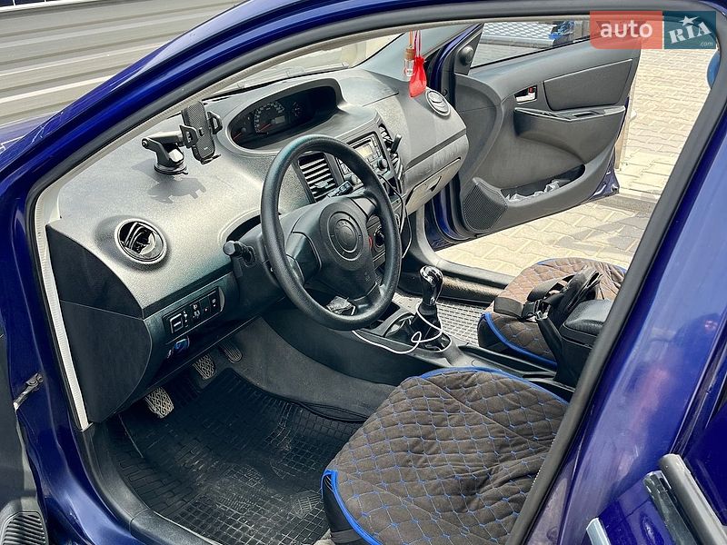 Хетчбек Geely MK-2 2011 в Миколаєві
