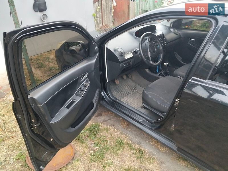 Седан Geely MK-2 2012 в Хоролі