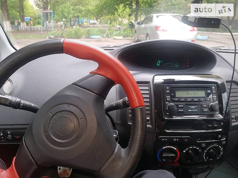 Хэтчбек Geely MK Cross 2013 в Кривом Роге фото 4 Хэтчбек Geely MK Cross 2013 в Кривом Роге