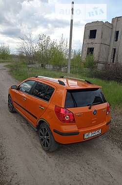 Позашляховик / Кросовер Geely MK Cross 2014 в 