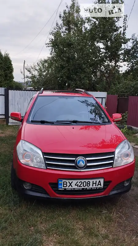 Geely MK Cross 2013