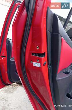 Хэтчбек Geely MK Cross 2012 в Шостке