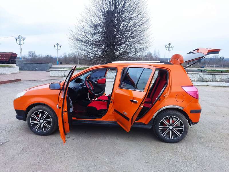 Хетчбек Geely MK Cross 2013 в Ізяславі