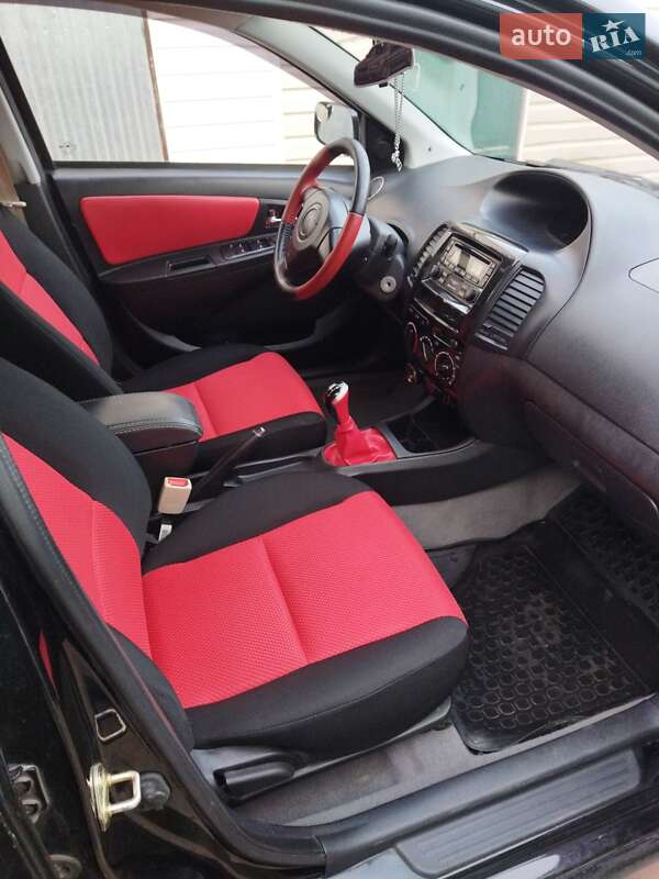 Хэтчбек Geely MK Cross 2014 в Мене