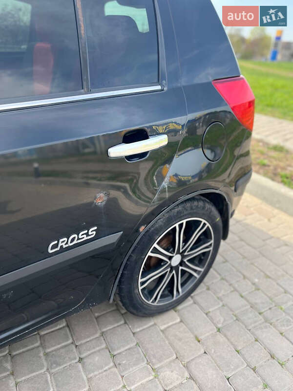Хэтчбек Geely MK Cross 2013 в Харькове фото 5 Хэтчбек Geely MK Cross 2013 в Харькове