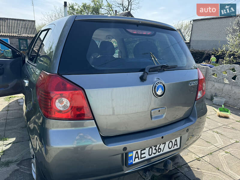 Хэтчбек Geely MK Cross 2010 в Першотравенске фото 3 Хэтчбек Geely MK Cross 2010 в Першотравенске