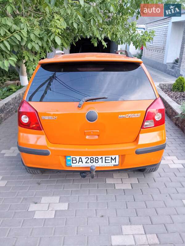 Хэтчбек Geely MK Cross 2013 в Новоархангельске
