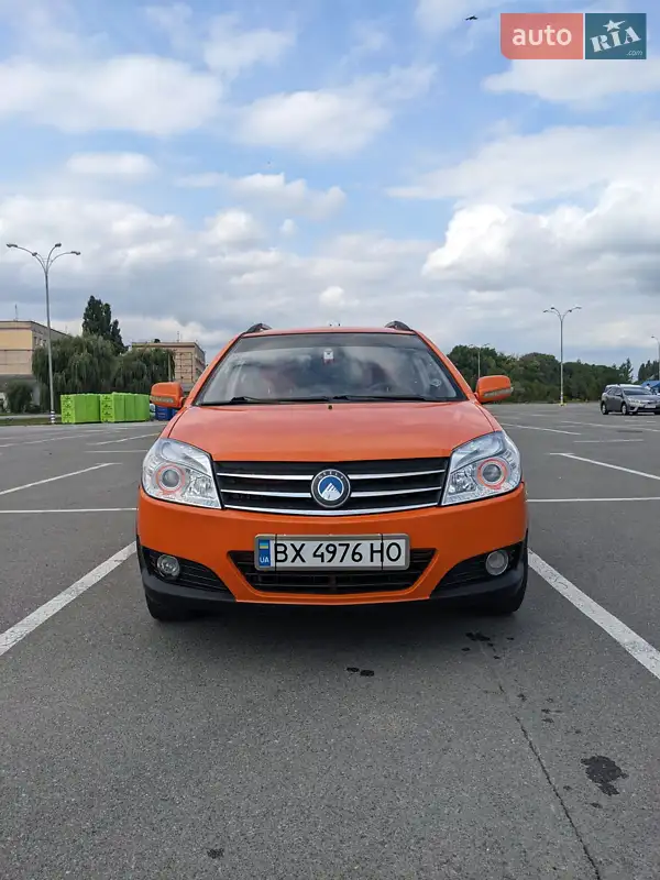 Geely MK Cross 2012