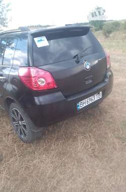 Хэтчбек Geely MK Cross 2012 в 