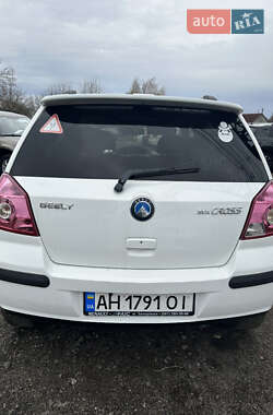 Хэтчбек Geely MK Cross 2013 в 