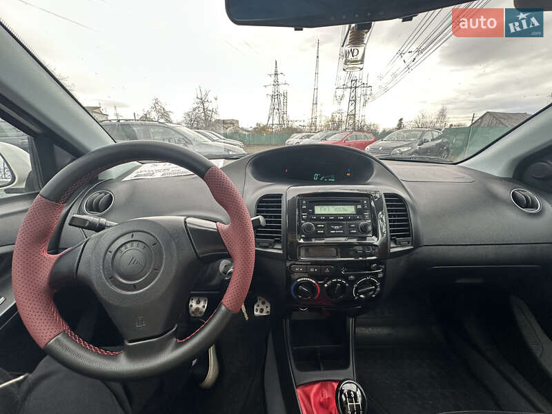 Хэтчбек Geely MK Cross 2013 в Луцке
