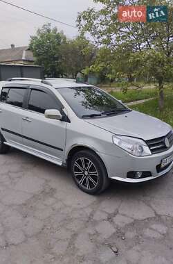 Хетчбек Geely MK Cross 2013 в Новгородці