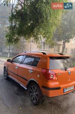 Хэтчбек Geely MK Cross 2012 в 