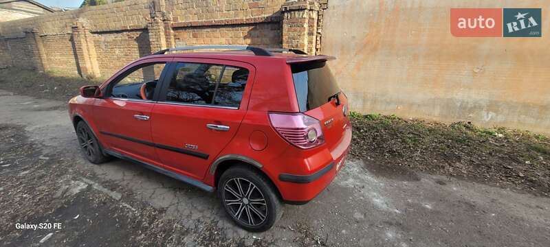 Хэтчбек Geely MK Cross 2012 в Киеве