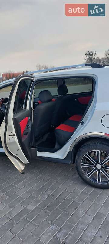 Хэтчбек Geely MK Cross 2013 в Сокале фото 12 Хэтчбек Geely MK Cross 2013 в Сокале