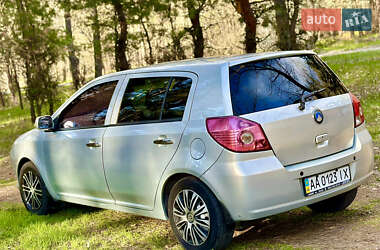 Хэтчбек Geely MK Cross 2010 в 