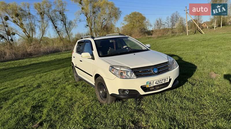 Хэтчбек Geely MK Cross 2013 в 