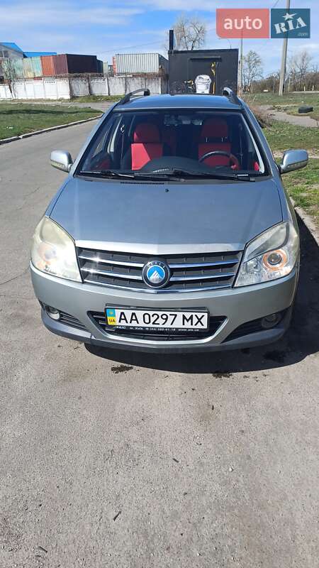 Geely MK Cross 2013