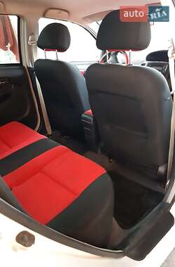 Хетчбек Geely MK Cross 2012 в 