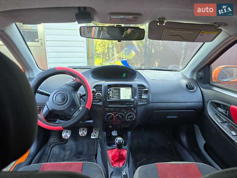 Хэтчбек Geely MK Cross 2013 в Киеве