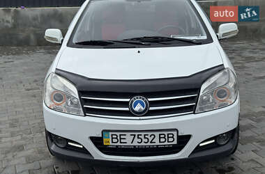 Хэтчбек Geely MK Cross 2012 в 