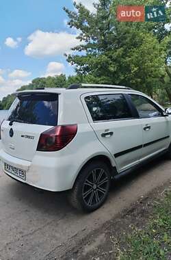 Хэтчбек Geely MK Cross 2013 в 