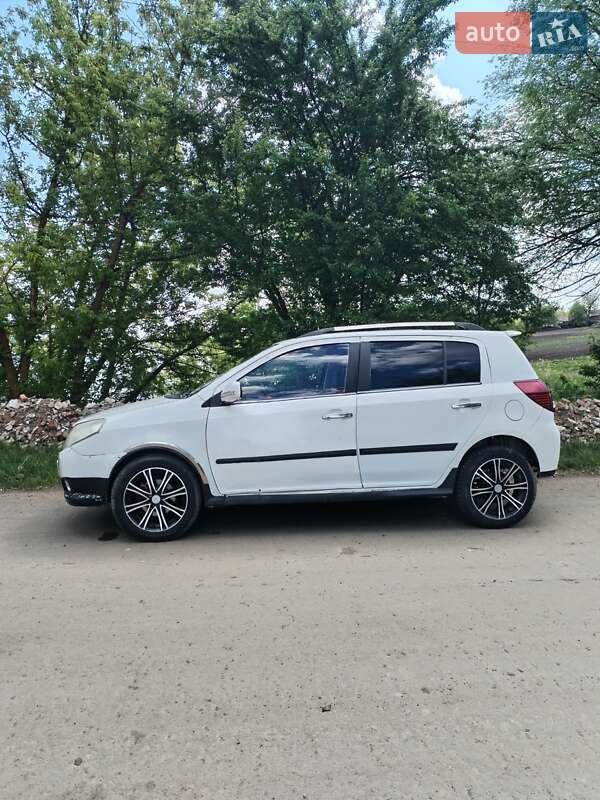 Хэтчбек Geely MK Cross 2013 в Умани