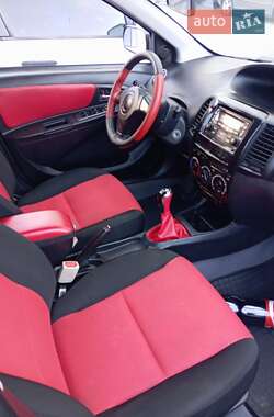 Хэтчбек Geely MK Cross 2014 в 