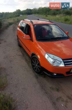 Хэтчбек Geely MK Cross 2013 в 