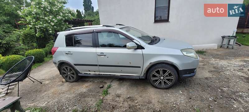 Хэтчбек Geely MK Cross 2013 в 