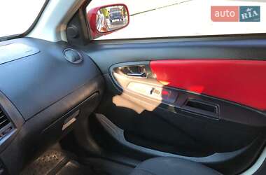 Хэтчбек Geely MK Cross 2012 в 