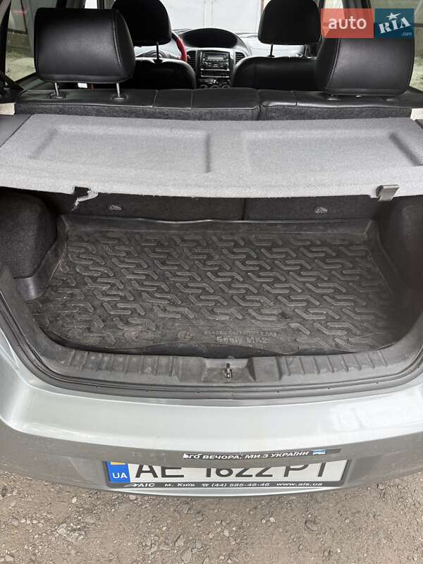 Хэтчбек Geely MK Cross 2012 в Днепре